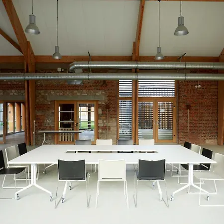 La Ferme Des Ailleurs